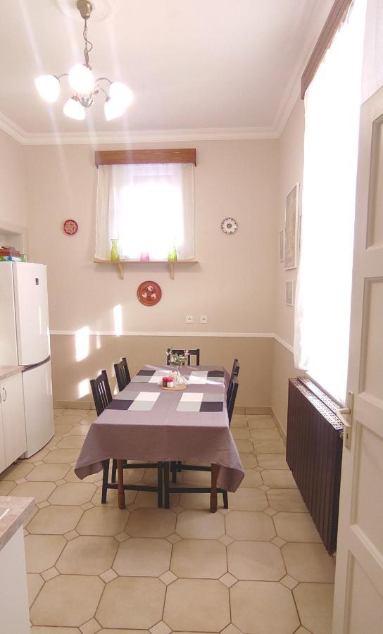 Center Apartman แซแก็ด ภายนอก รูปภาพ
