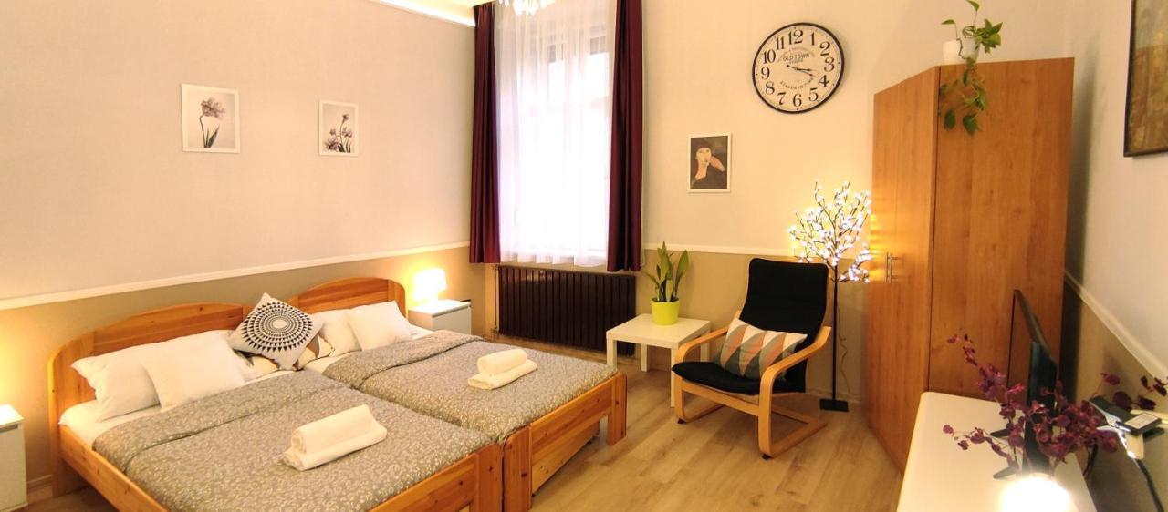 Center Apartman แซแก็ด ภายนอก รูปภาพ