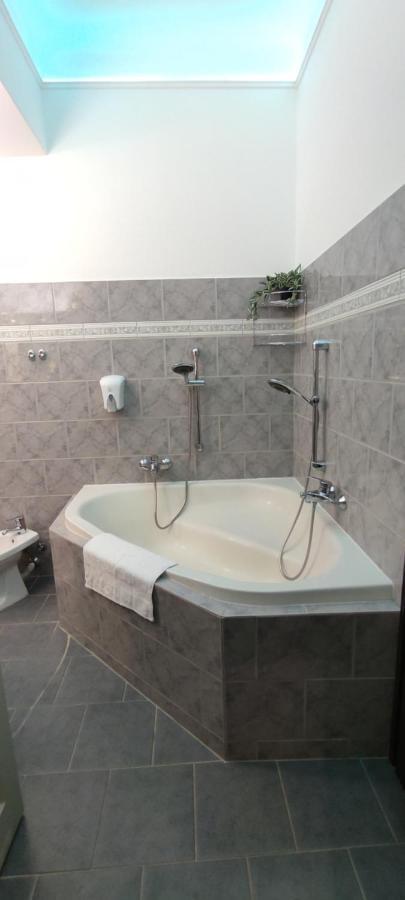 Center Apartman แซแก็ด ภายนอก รูปภาพ